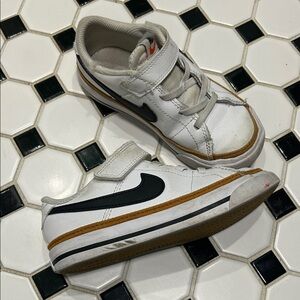 Nike Kids White and Black Velcro Sneakers